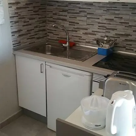 Paradise Beach View Studio Apartment Playa de las Americas (Tenerife)